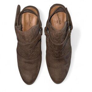 Tan Woven Heeled Booties